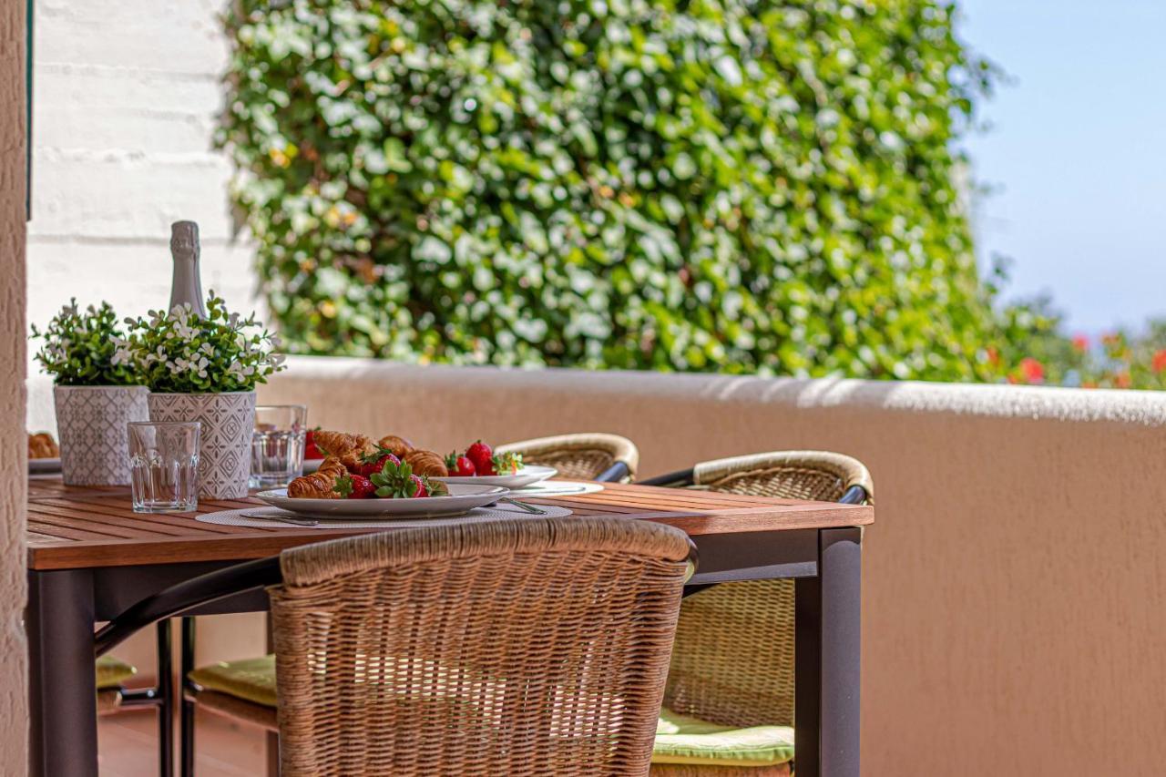 797 Holiday Rentals- Precioso Piso Con Vistas Al Jardin En Benalbeach Benalmadena Exterior photo